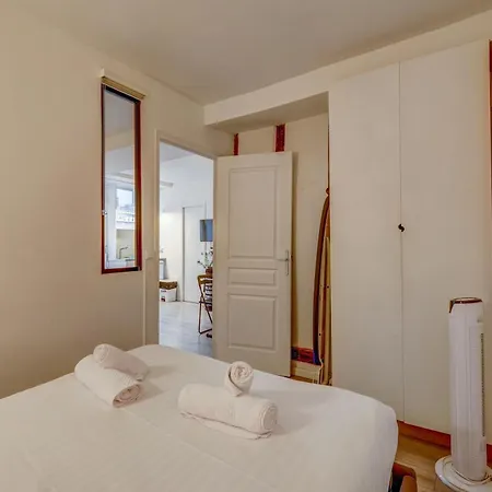 Apartment 2 Bedroom In The Heart Of Le Marais Paris