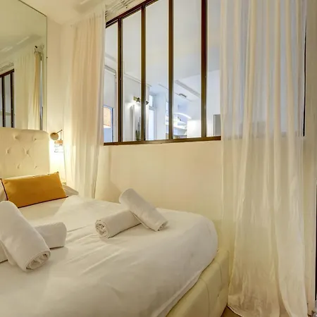 Apartment 2 Bedroom In The Heart Of Le Marais Paris