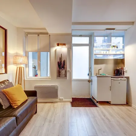 Apartment 2 Bedroom In The Heart Of Le Marais Paris
